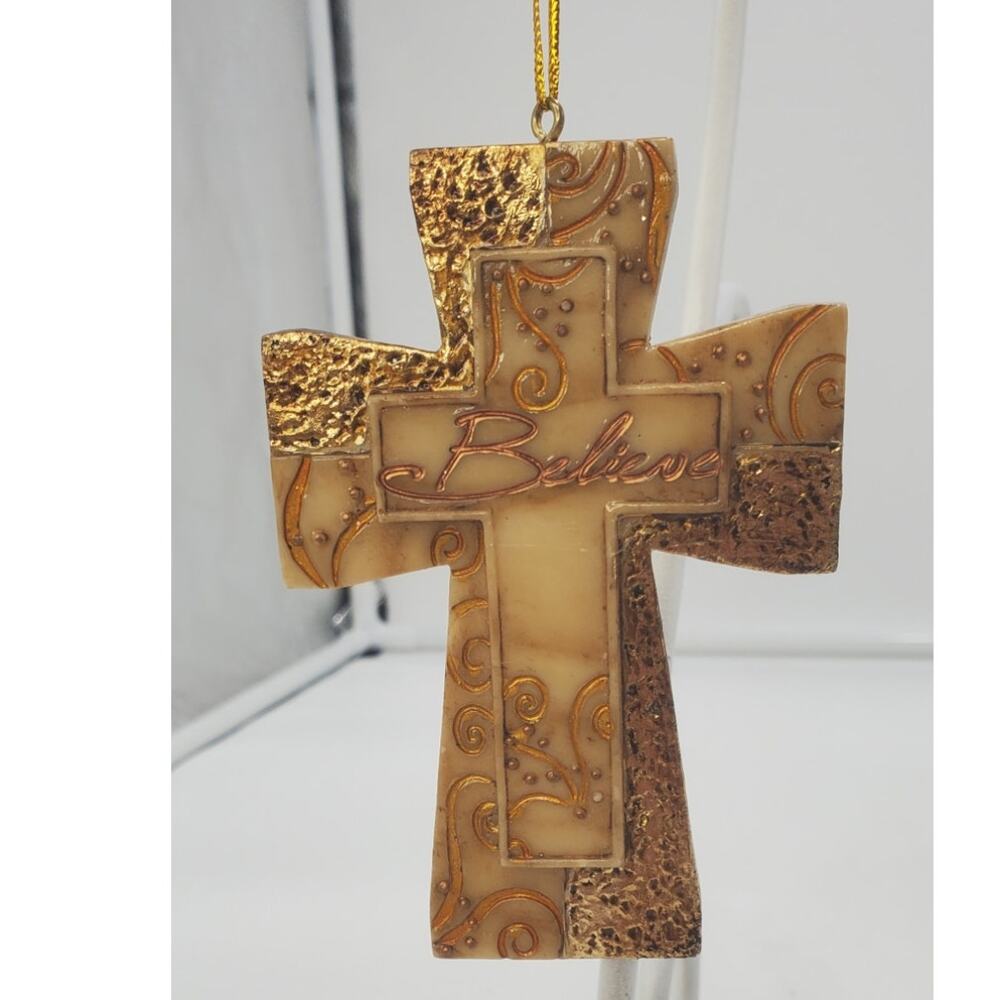 Poly Resin Cross Ornament "Believe" PRE-OWNED EUC